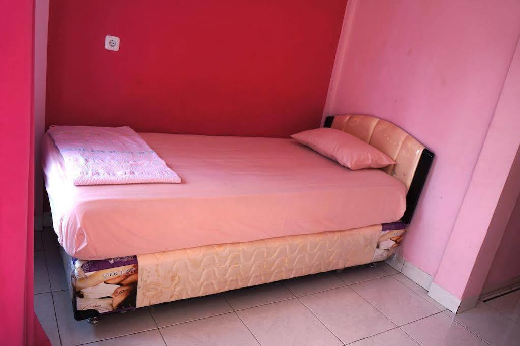 Kenari Residence Pekanbaru Esterno foto